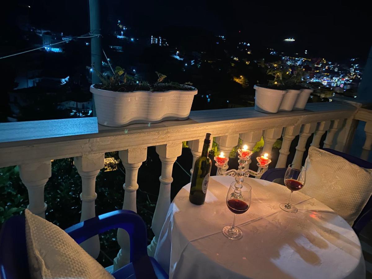 Vila Sinani Sarandë Exteriör bild