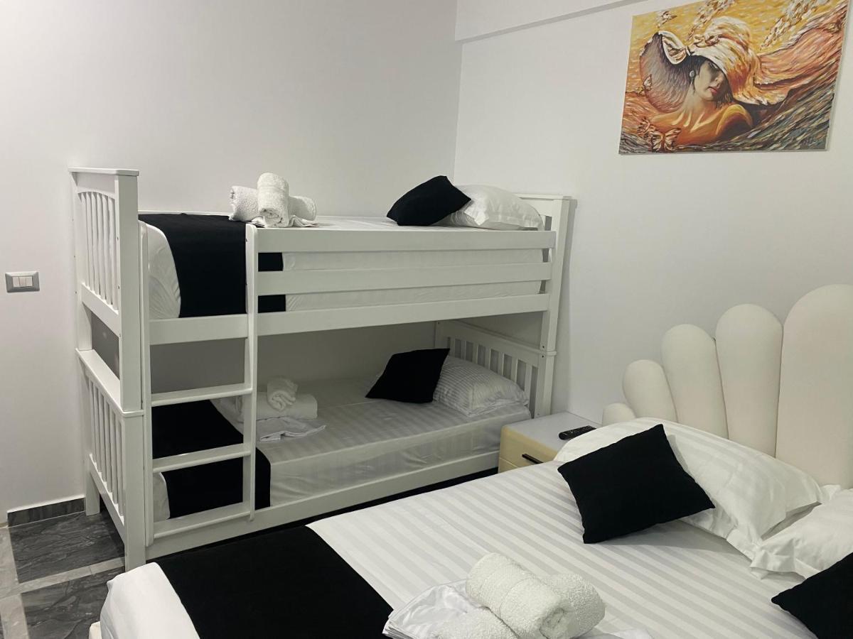 Vila Sinani Sarandë Exteriör bild