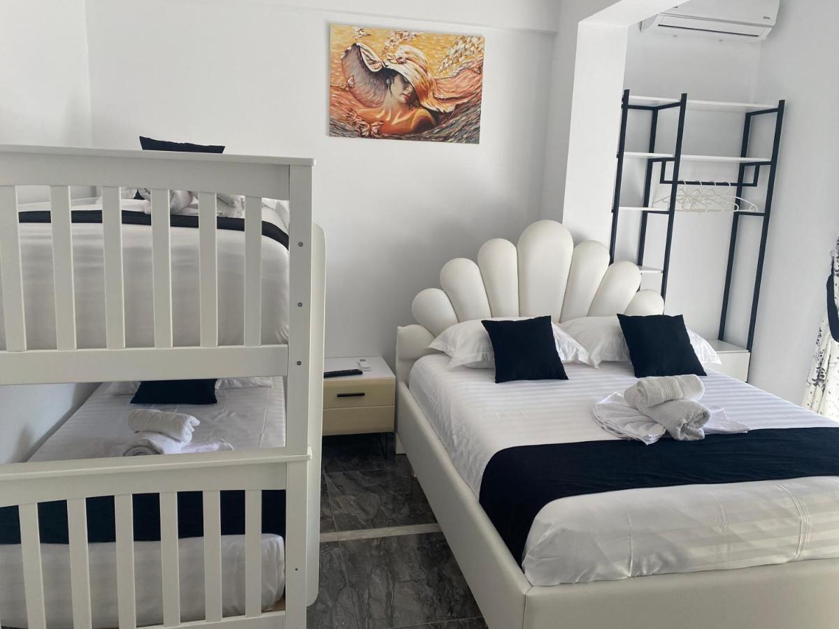 Vila Sinani Sarandë Exteriör bild