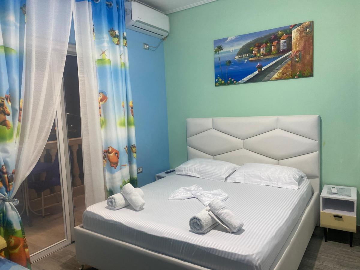 Vila Sinani Sarandë Exteriör bild
