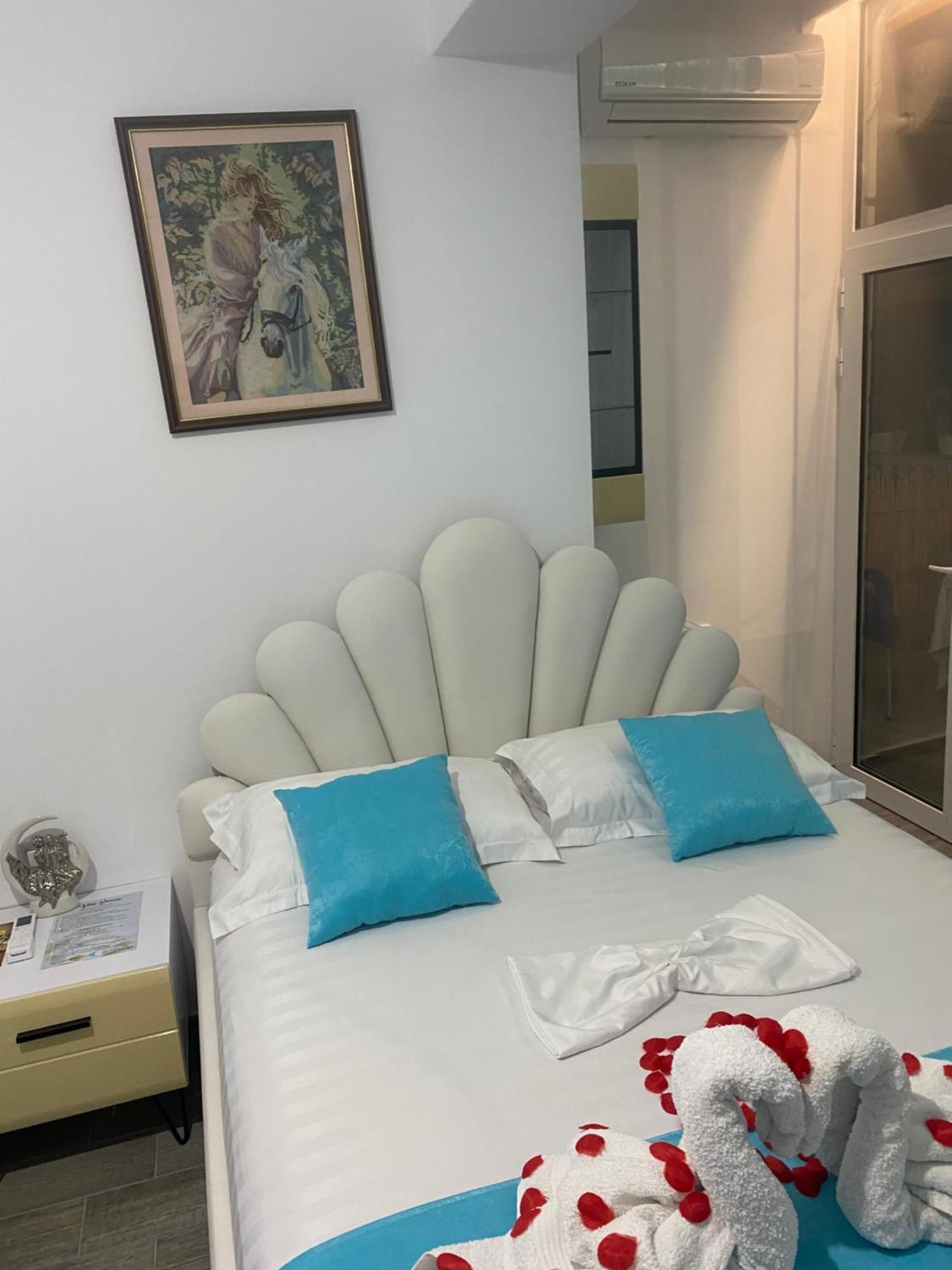 Vila Sinani Sarandë Exteriör bild